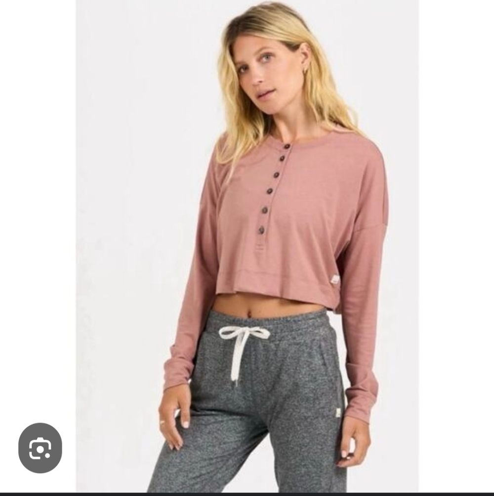 Vuori Avalon Cropped Henley